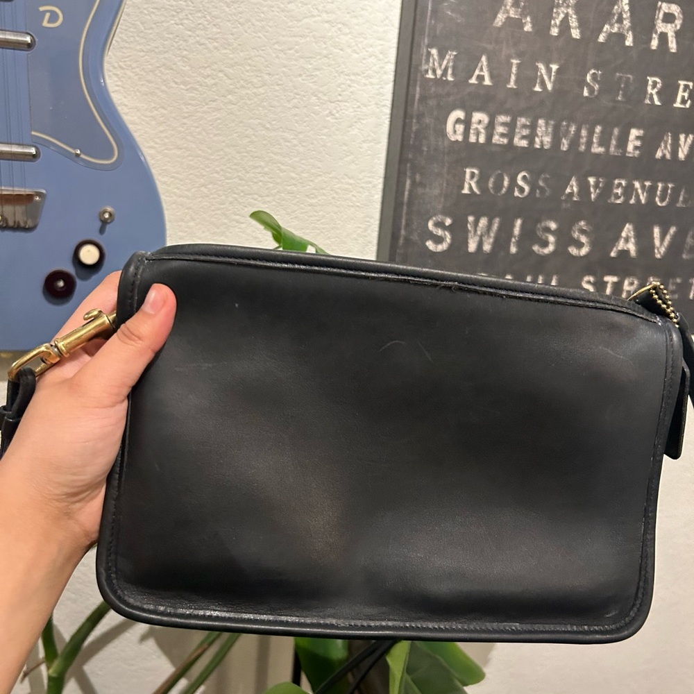 Vintage Coach Zippered Clutch Crossbody Bag New York City 9455 Black - Picture 8 of 10